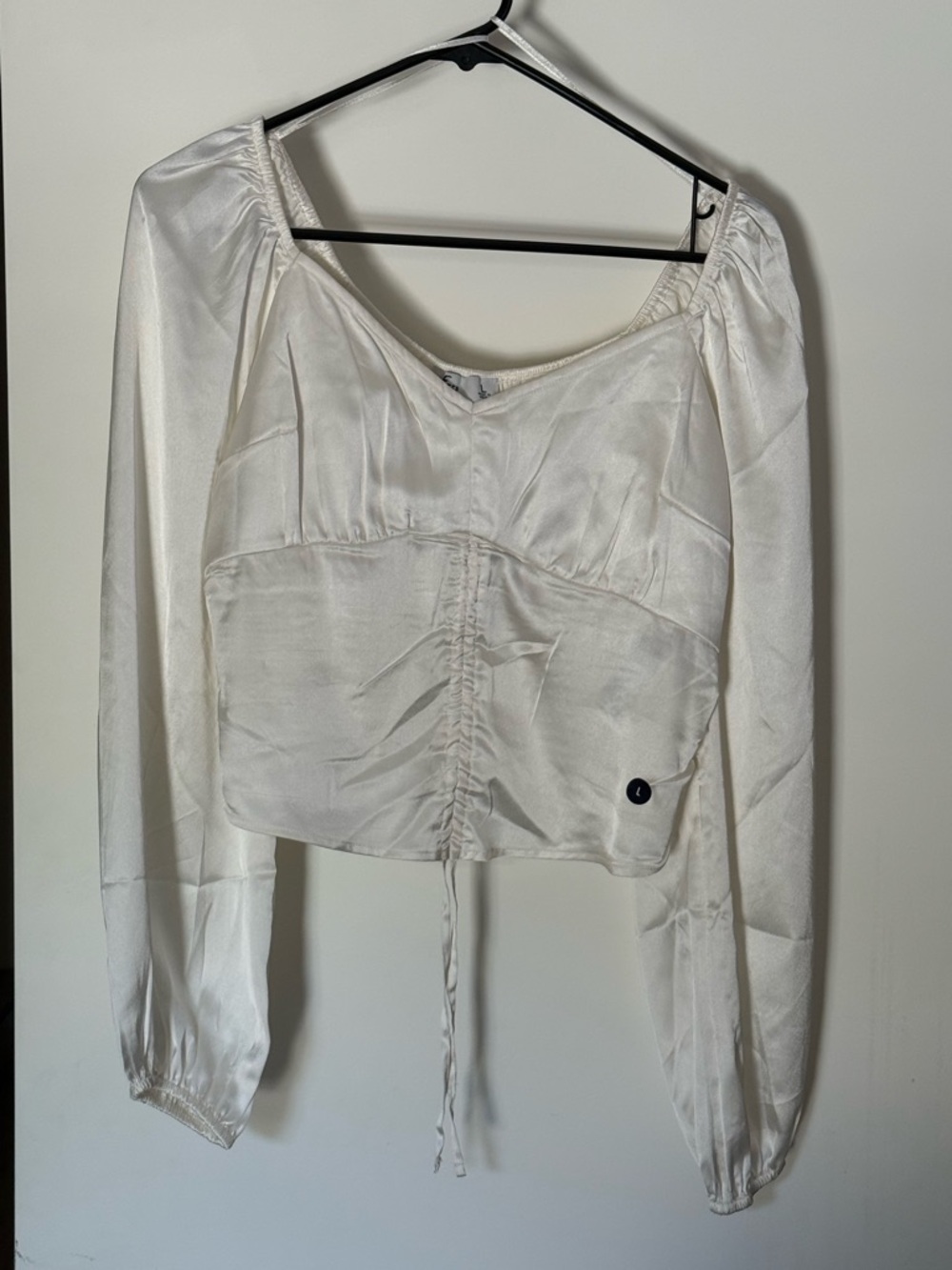 Hollister Cream Satin Ruched Long-Sleeve Crop Top